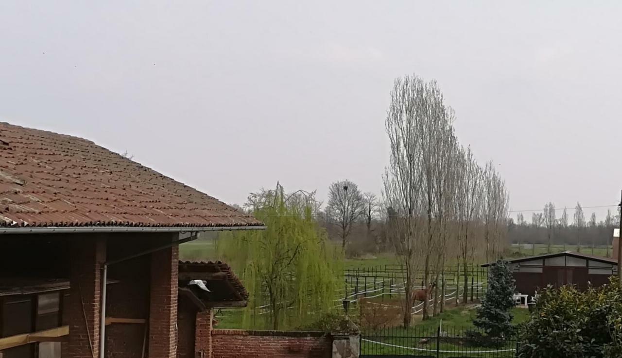 Farm stay Az.agr.cascina Moretta Momo